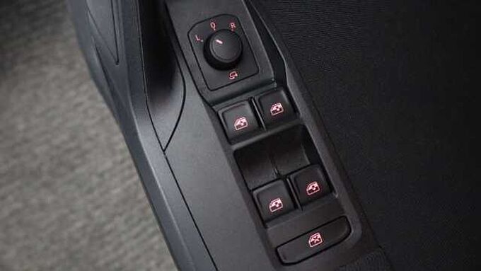 SEAT Arona 1.0 TSI (115ps) FR Limited Edition DSG