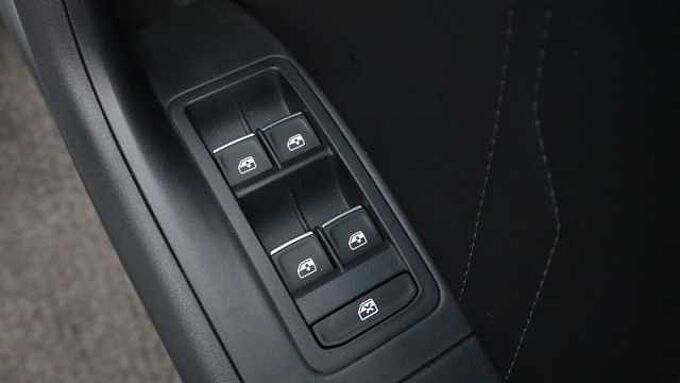 SEAT Ateca 1.5 TSI EVO FR Black Edition 5dr DSG